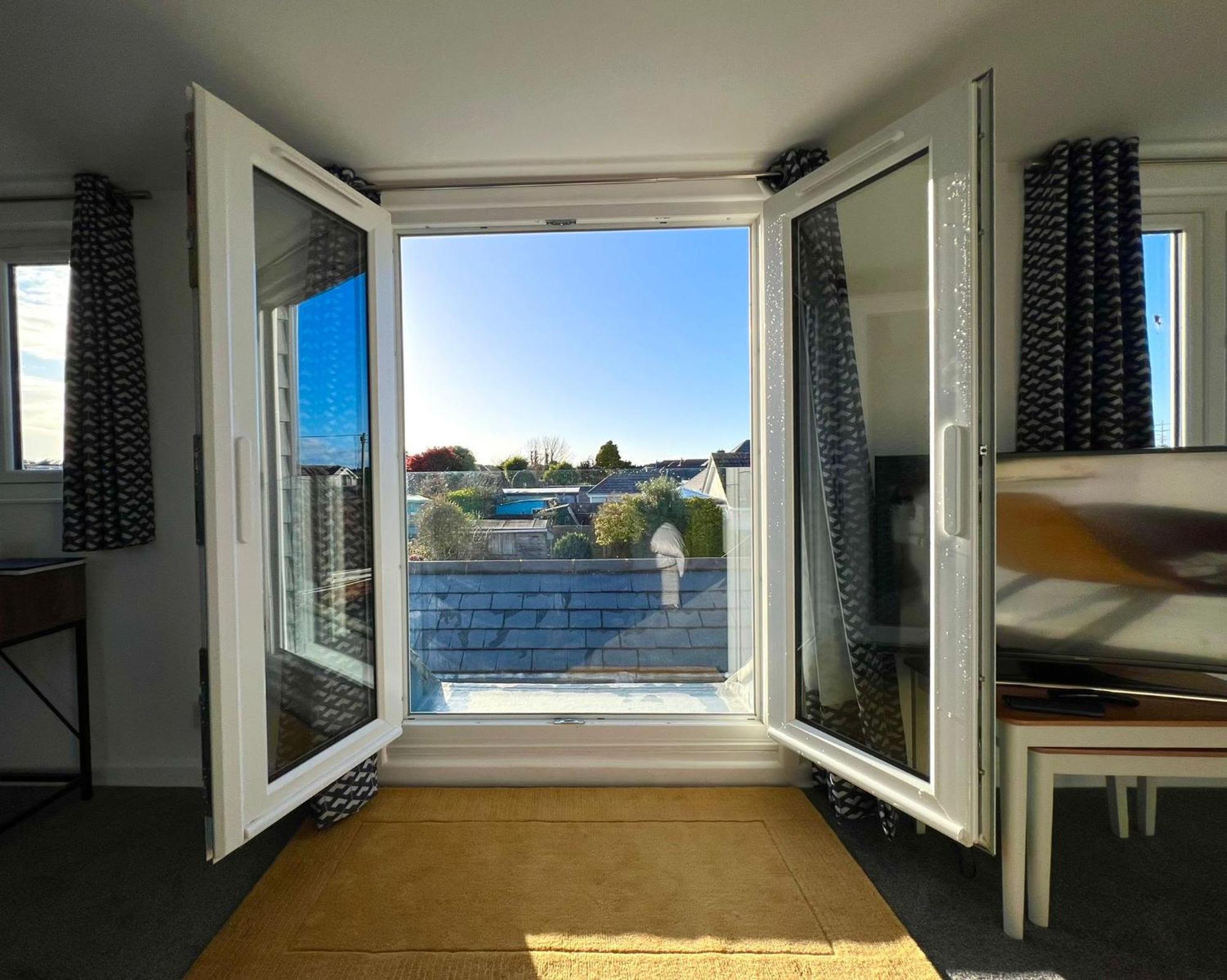 Seascape - Stylish Modern Apartment Barton on Sea Exterior foto